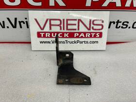 05-17644 Peterbilt Bracket-compressor Freon Adj