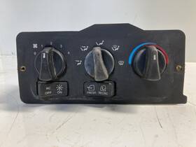 18-004461 Peterbilt 2005-2010 335 Heater A/c Temperature Controls - Used P/n 18004461