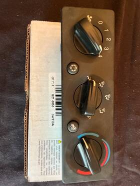 Q21-6056 Peterbilt Brand Hvac Controller