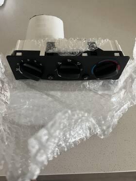 Q21-6121 Peterbilt Hvac Controller Oem Genuine