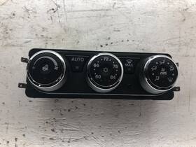 Q21-6932-2391 Peterbilt 2018-2022 579 Temperature Controls - Used P/n Q2169322391n