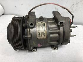 U4313 Peterbilt 579 Air Conditioner Compressor - Used P/n