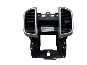 7p5863239 Porsche 2011-2018 Cayenne Rear Center Console A/c Air Vent Grille Set With Bracket