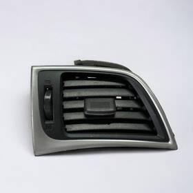 Sp17824 Rh 2016-2019 Nissan Sentra Driver Dash Heater Air Vents
