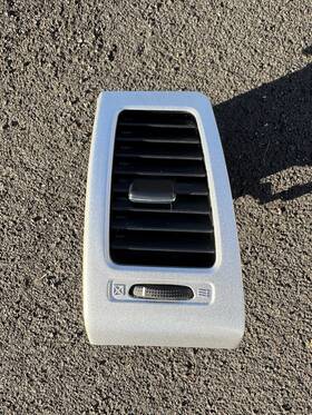 96554941 Suzuki 06 Aerio Driver Side Air Conditioning Vent Control Oem