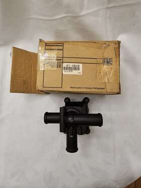 41-5649 Thermo King Oem Water Heater Valve Nos