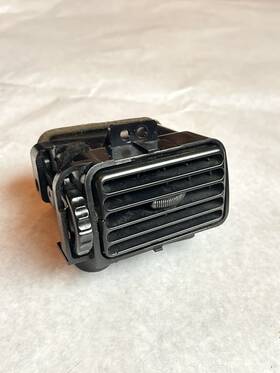 55883-12030 Toyota 1996-2000 Rav4 Front Left Driver Side Bezel Mounted Hvac Vent Oem