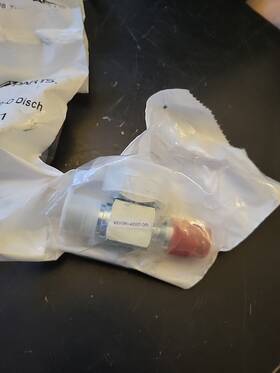 08-3491 Truck Air Svc Valve-#8 Tube-o Disch
