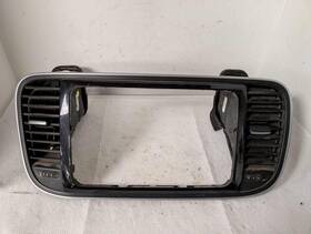 5c1857280 Volkswagen 2013 Beetle Front Dashboard Center Air Vent Grille
