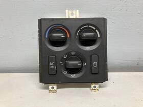 25884713 Volvo 2003-2018 Vnl Heater A/c Temperature Controls - Used P/n