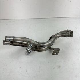 84708590 Volvo 2019 2020 2021 2022 2023 Vnl 760 D13 Cab Heater Sleeper Pipe Oem