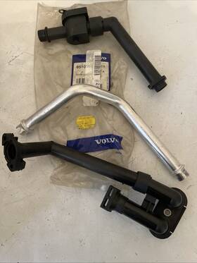 20527576 Volvo 85105606 Genuine Ac Control Valve New Oem